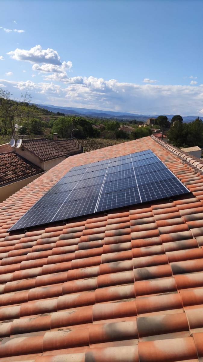 Installation de panneaux solaires photovoltaïques en auto consommation à Popian (34)