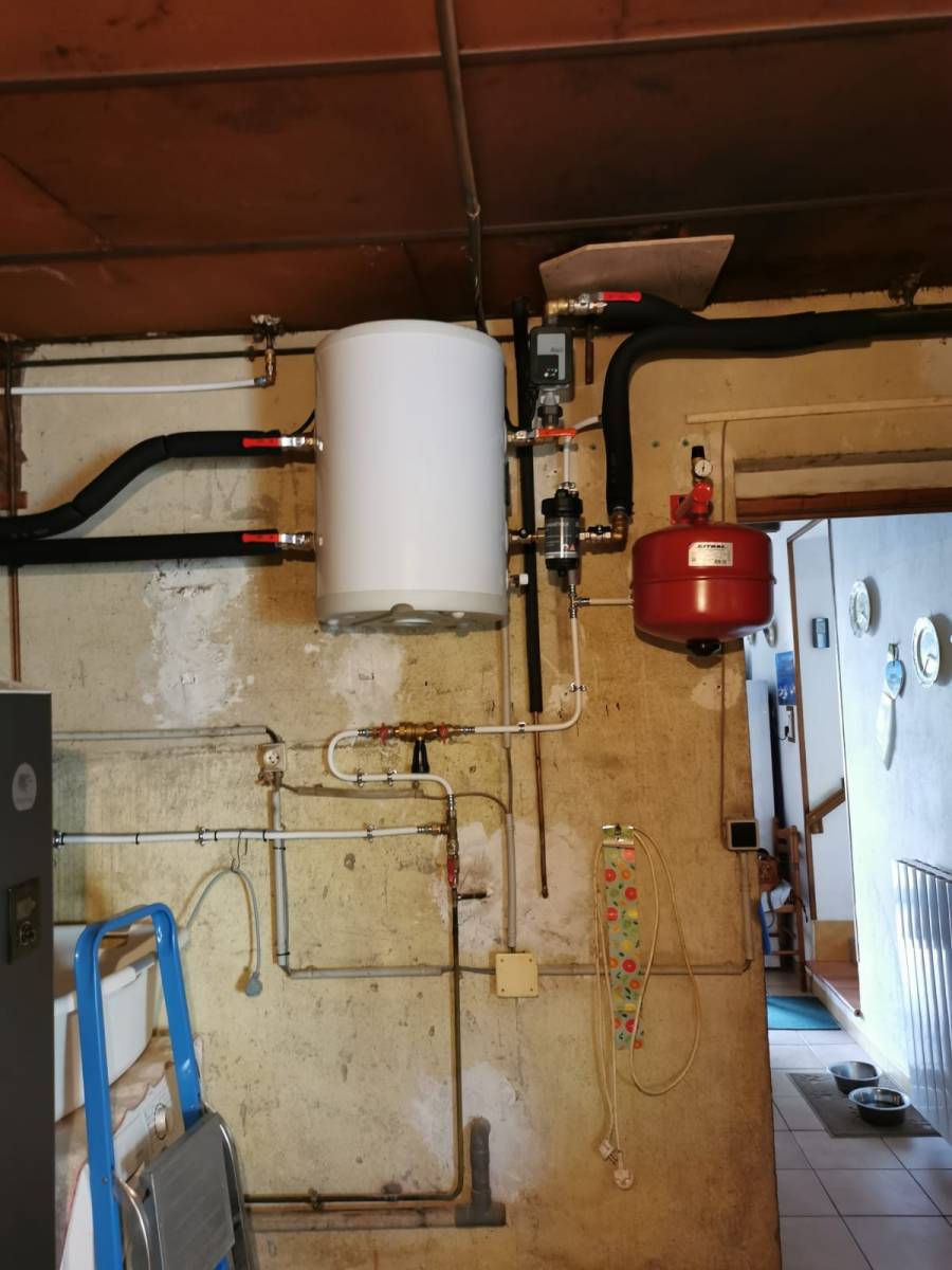 Pose d'un chauffe eau thermodynamique de marque Thermor à Narbonne