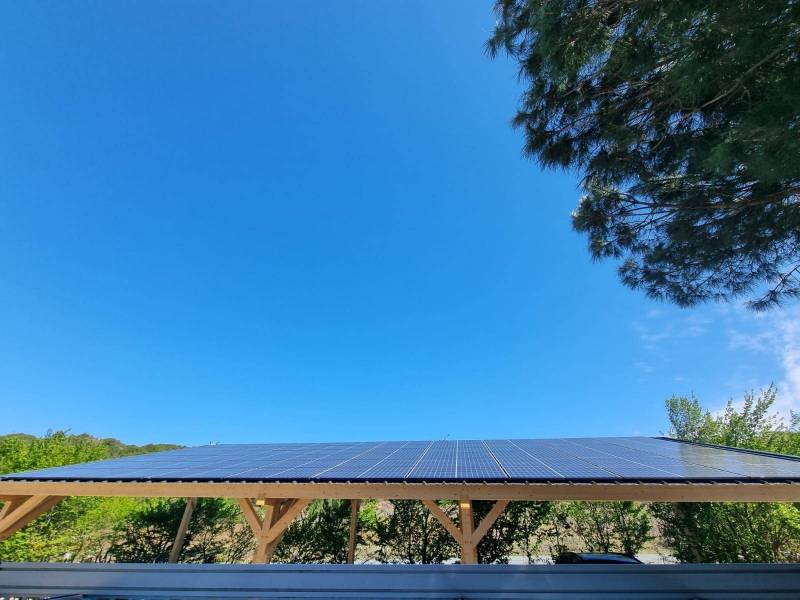 Artisan RGE pour installer des panneaux solaires en entreprise sur Montpellier (34)