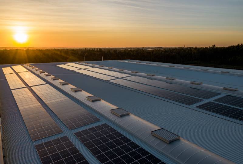 Installation de panneaux solaires pour entreprise sur Montpellier et ses environs dans le 34