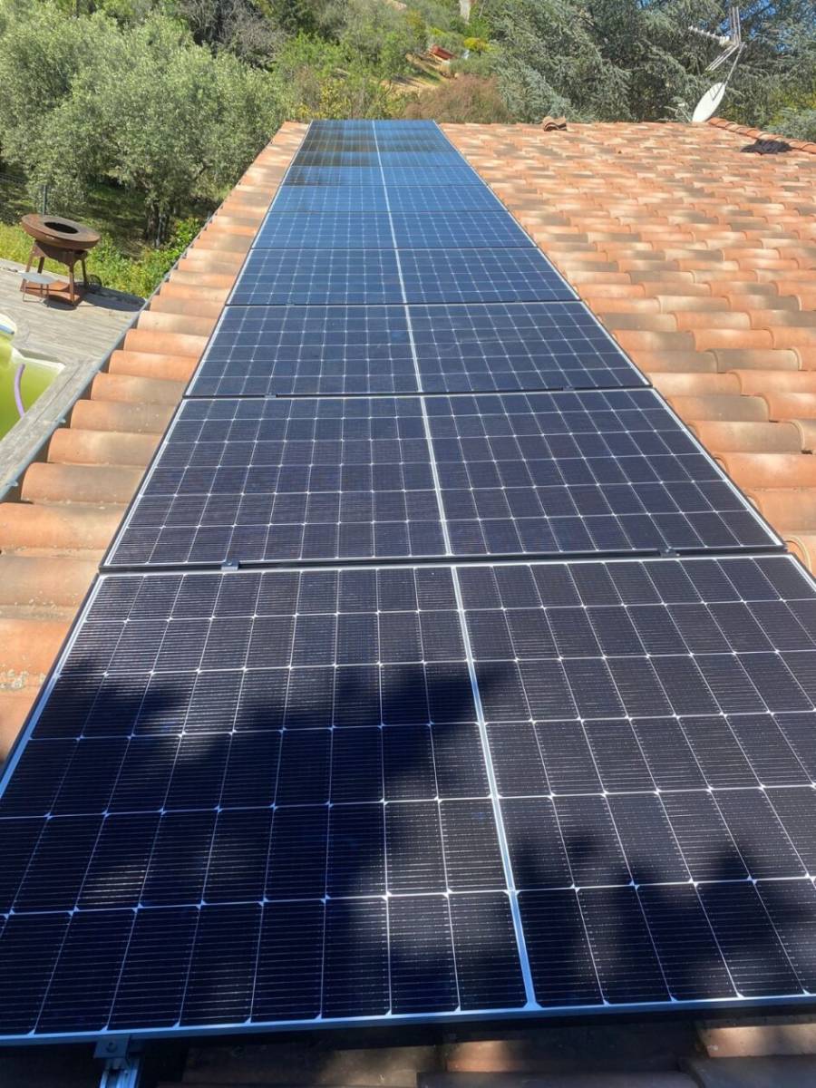 Installation d'une centrale photovoltaïque de 4.5 kWc à Montouliers dans l'Hérault ?